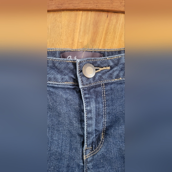 Womens size 9 Jeans - Picture 3 of 7